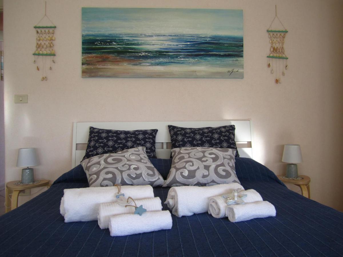 Ferienwohnung Alma Unica Fronte Mare Lido di Ostia Exterior foto