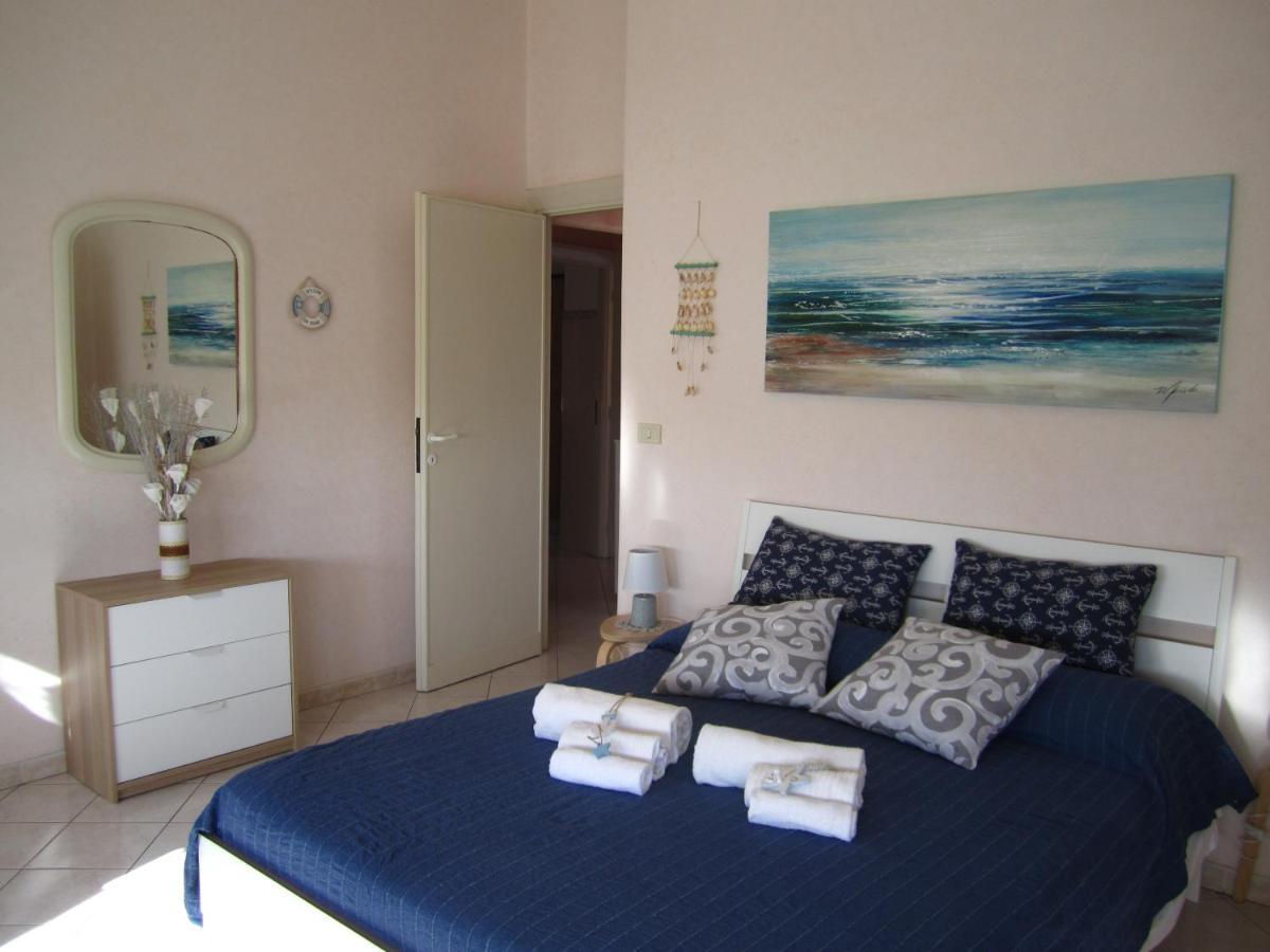 Ferienwohnung Alma Unica Fronte Mare Lido di Ostia Exterior foto