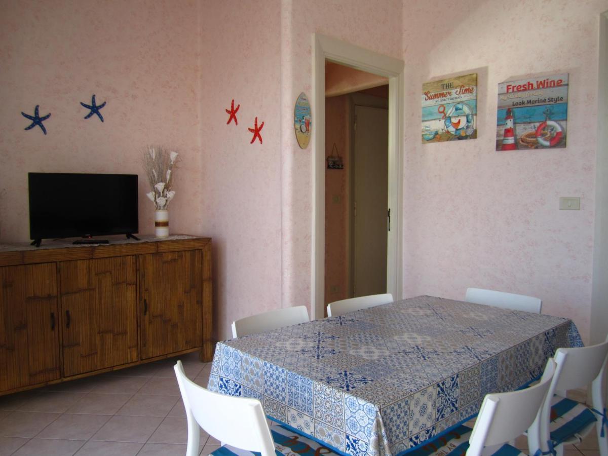 Ferienwohnung Alma Unica Fronte Mare Lido di Ostia Exterior foto